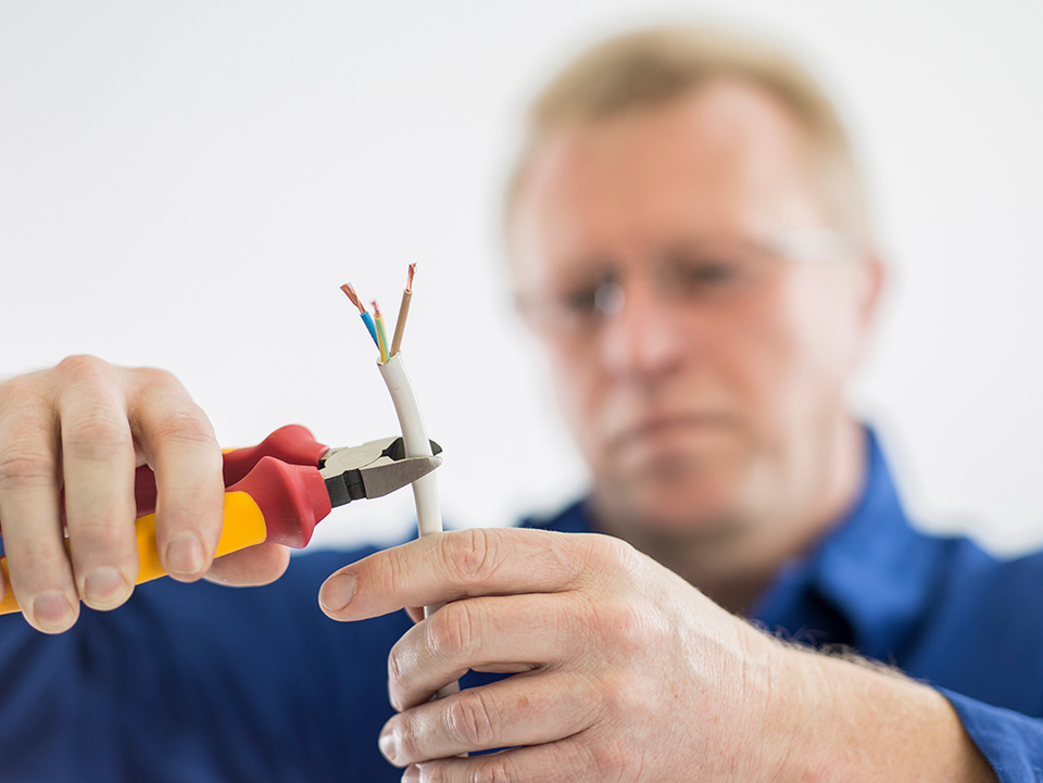 C F021729 bei Elektro Kolb in Ehrenberg Thaiden