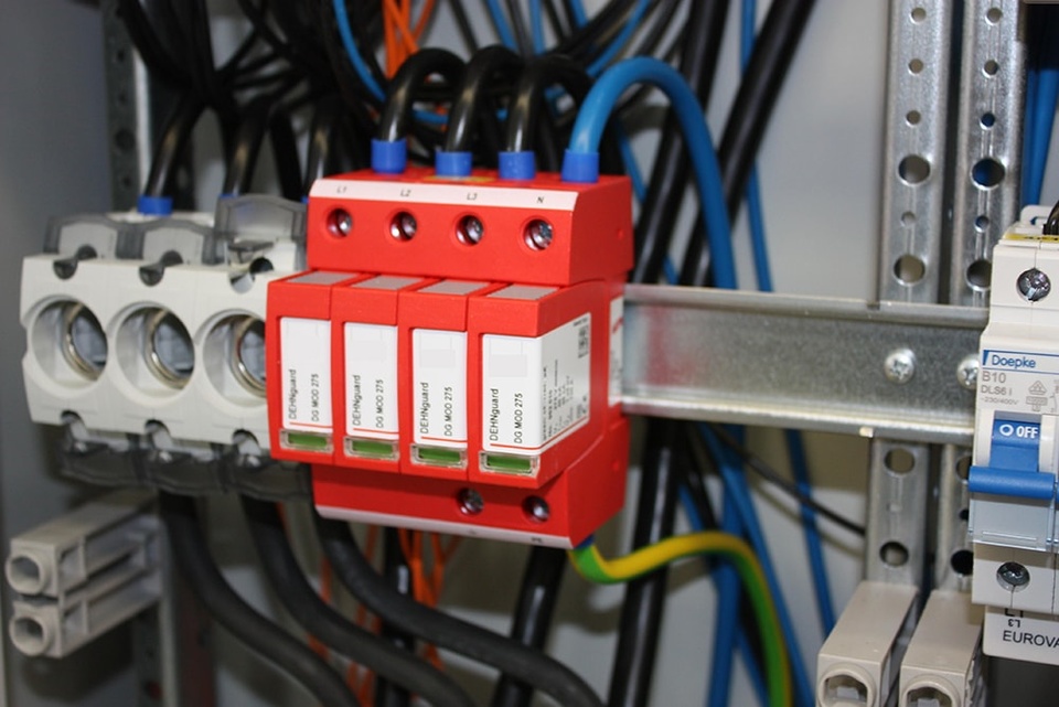 U berspannungsschutz bei Elektro Kolb in Ehrenberg Thaiden